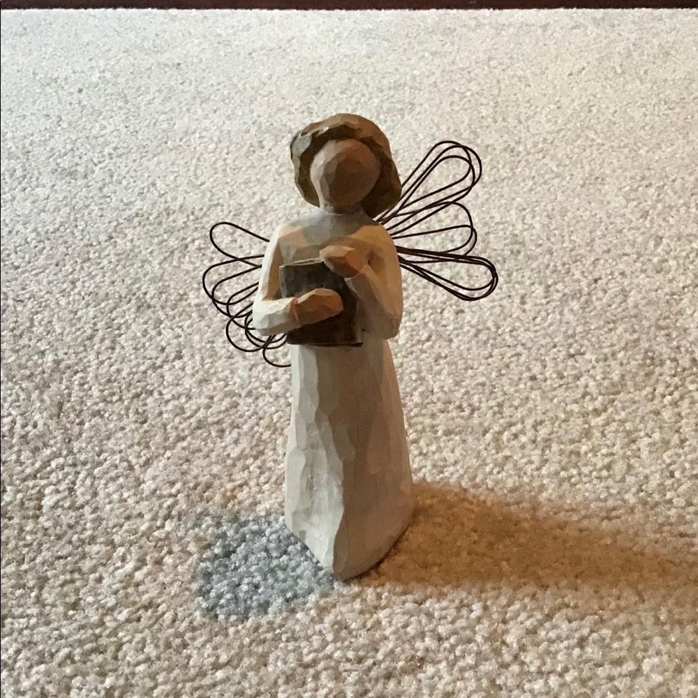 Willow Tree Angel of Learning figurine.